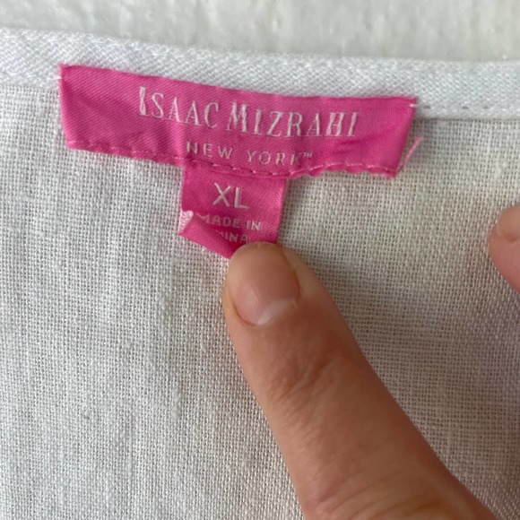 Isaac Mizrahi Size XL Beaded Keyhole collar tunic size XL - Picture 3 of 11